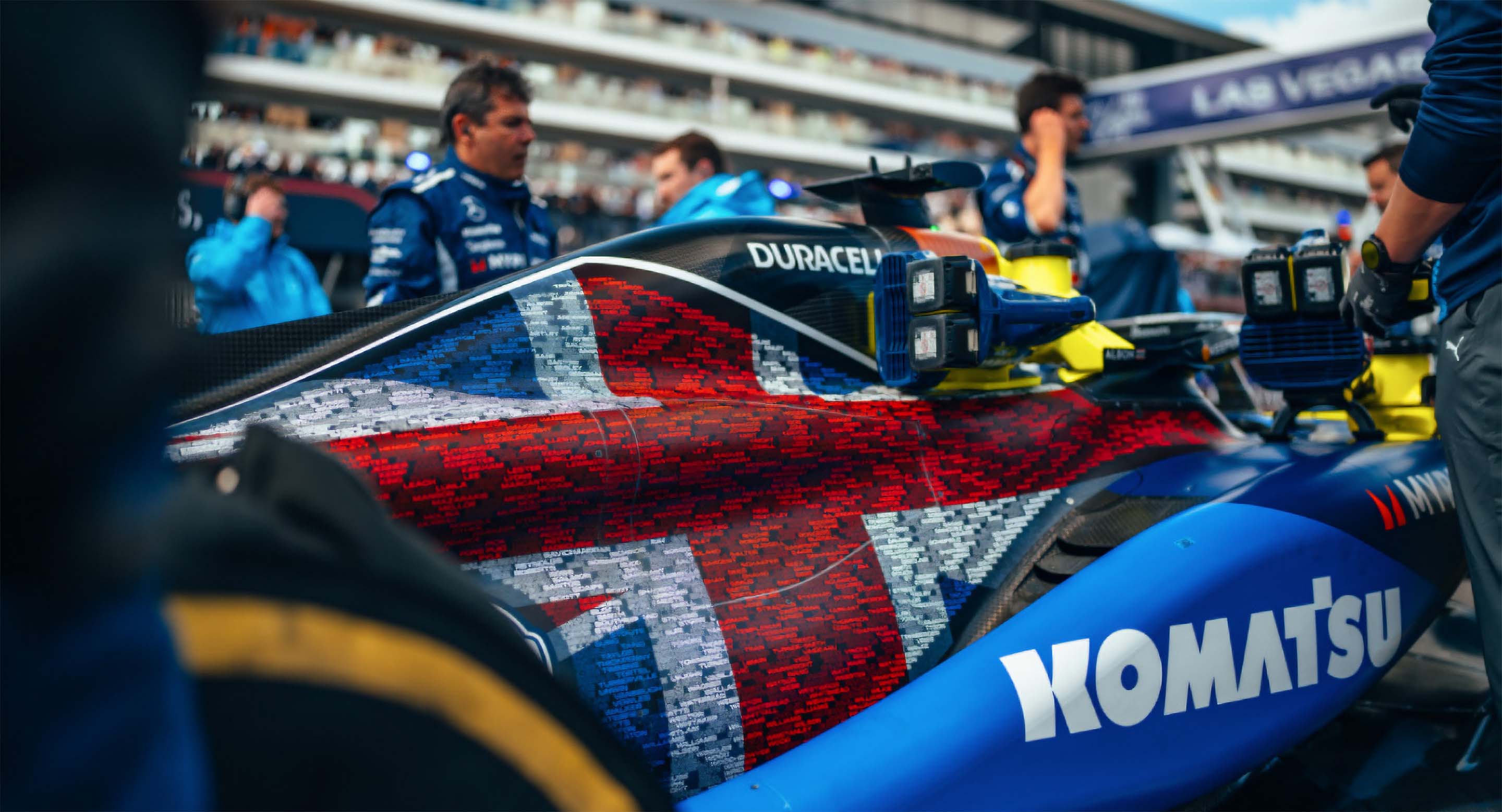 コマツダンプカー（ウィリアムレーシング）コラボ２台セット‼️ 📷 by @williamsracing: 