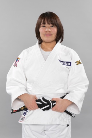 コマツ女子柔道部助監督の谷本歩実が国際柔道連盟殿堂入り ニュースルーム 小松製作所 建設機械のコマツ コマツ女子柔道部助監督の谷本歩実が国際柔道連盟殿堂入り ニュースルーム 小松製作所 建設機械のコマツ