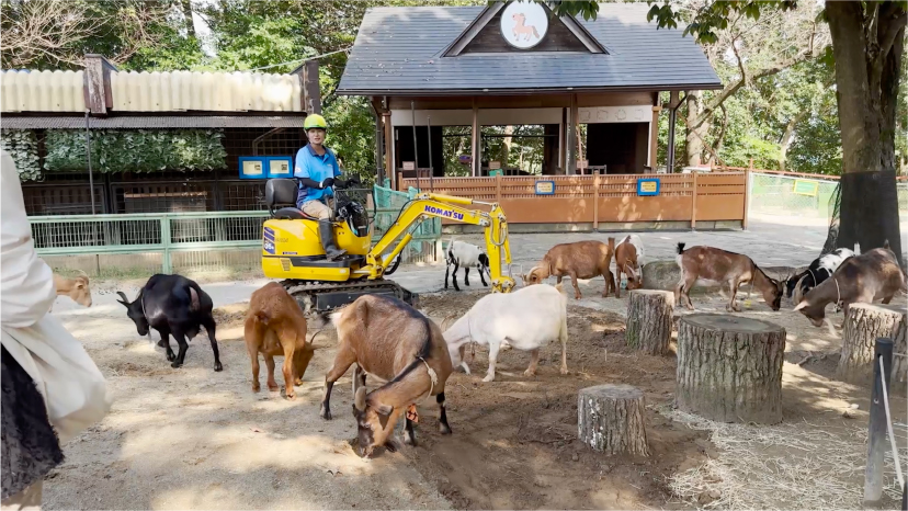 電動マイクロショベルでの作業の様子